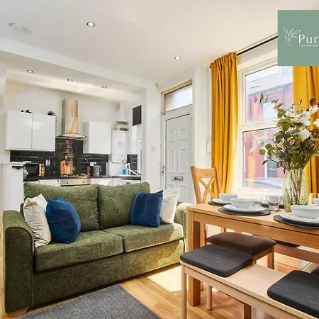 Perfect Contractor House In With 6 Beds By Purestay- Min 7 Nights! ليدز