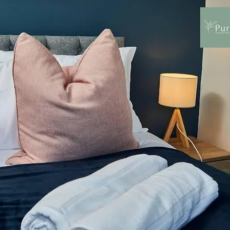 Perfect Contractor House In With 6 Beds By Purestay- Min 7 Nights! شقة *