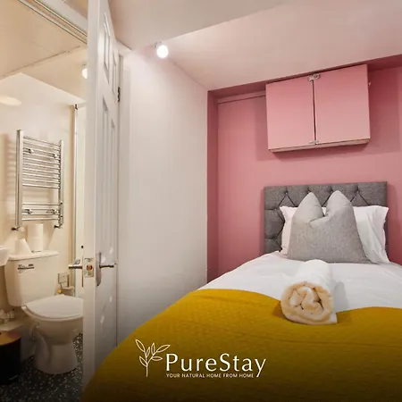 Perfect Contractor House In With 6 Beds By Purestay- Min 7 Nights! Διαμέρισμα