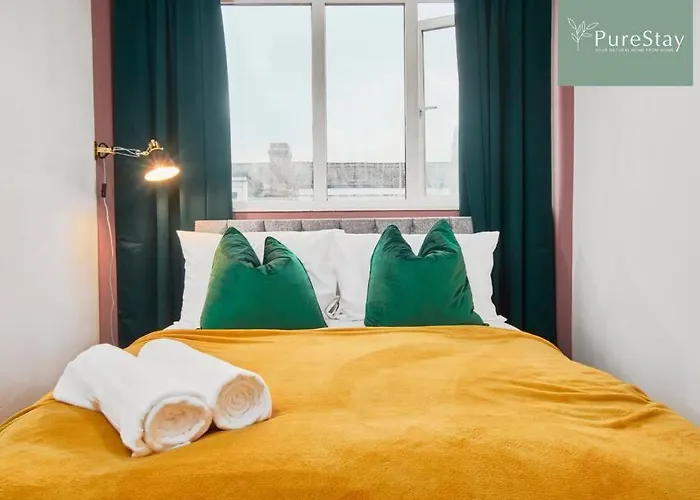 Perfect Contractor House In With 6 Beds By Purestay- Min 7 Nights! شقة *