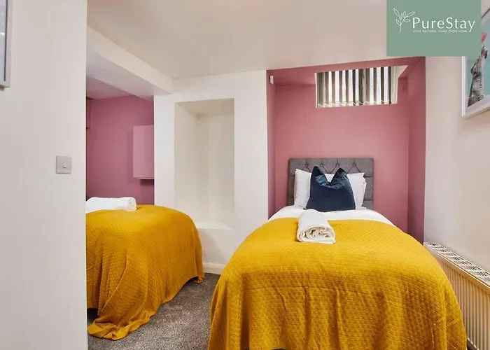 Perfect Contractor House In With 6 Beds By Purestay- Min 7 Nights! ليدز