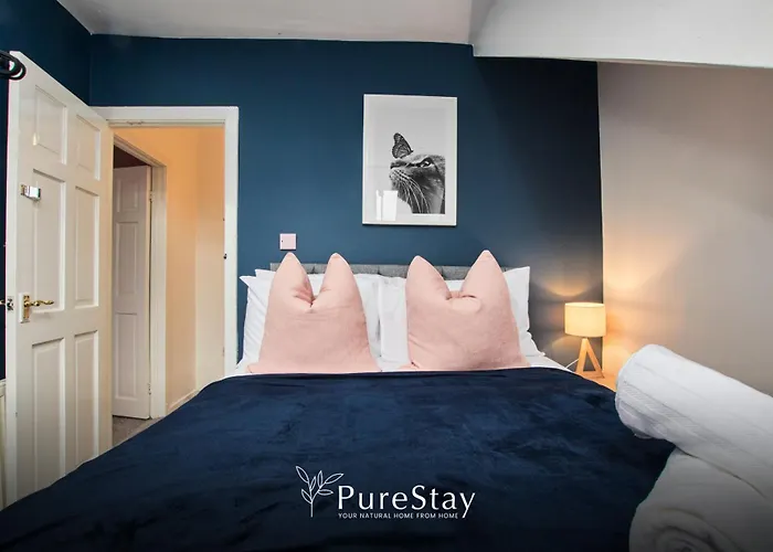 Perfect Contractor House In With 6 Beds By Purestay- Min 7 Nights! Leeds (West Yorkshire)
