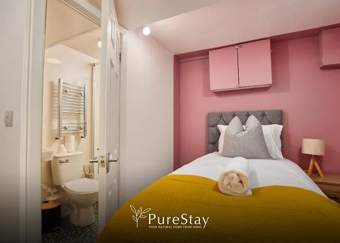 Perfect Contractor House In With 6 Beds By Purestay- Min 7 Nights! شقة